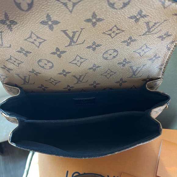 Louis Vuitton Reverse Monogram Pochette Métis - Picture 4 of 6